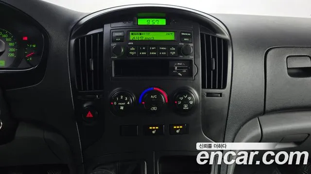 Hyundai Starex 2015 — фото 14