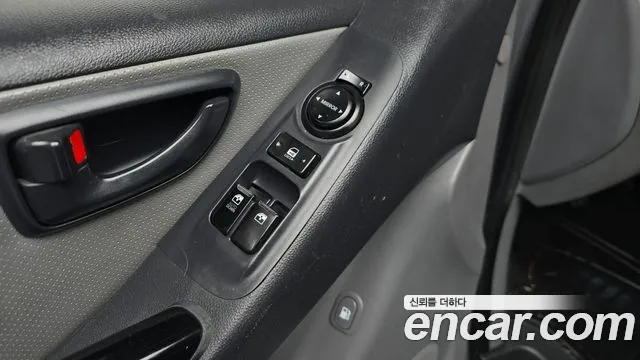 Hyundai Starex 2015 — фото 17