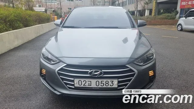 Hyundai AVANTE 2017 — фото 1