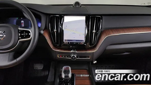 Volvo XC60 2025 — фото 14