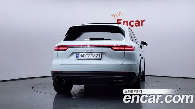 Porsche Cayenne 2019 — фото 4