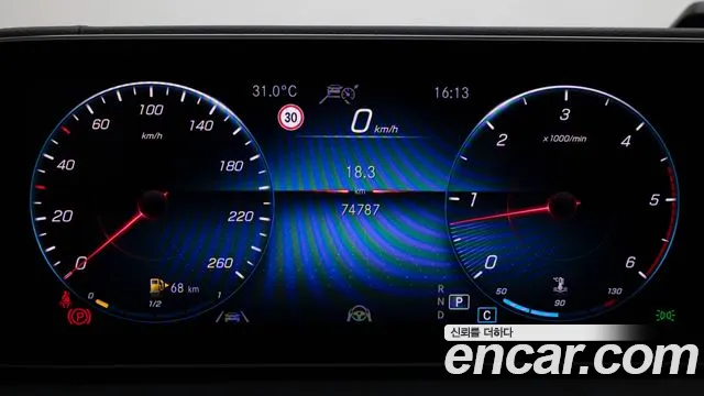 Mercedes-Benz GLE-Class 2022 — фото 10