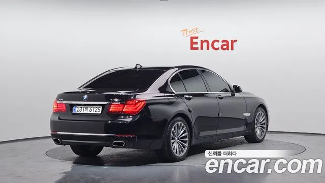 BMW 7-Series 2015 — фото 2