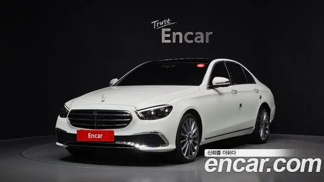 Mercedes-Benz E-Class 2023 — фото 1