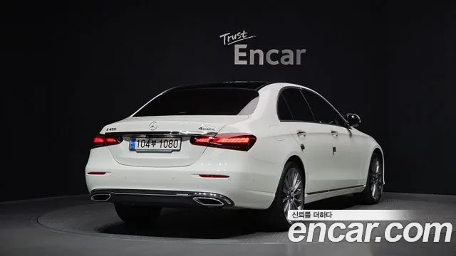 Mercedes-Benz E-Class 2023 — фото 2
