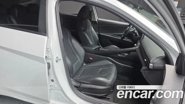 Hyundai AVANTE 2022 — фото 12