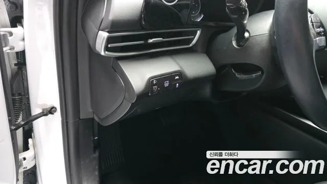 Hyundai AVANTE 2022 — фото 15
