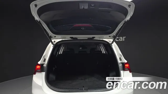 Hyundai Santafe 2022 — фото 20