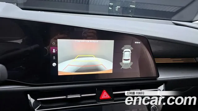 Kia Niro 2023 — фото 15