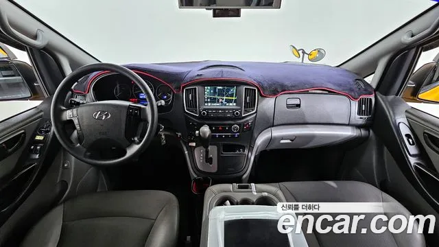 Hyundai Starex 2019 — фото 7