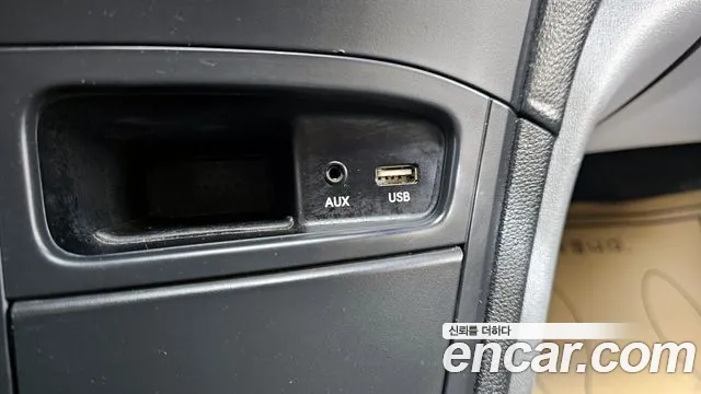 Hyundai Starex 2019 — фото 18