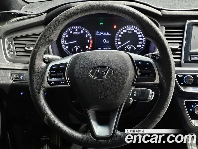 Hyundai Sonata 2019 — фото 14