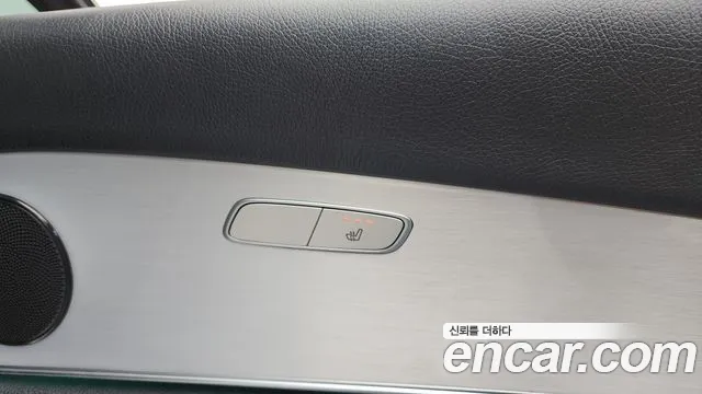 Mercedes-Benz E-Class 2021 — фото 18