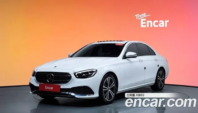 Mercedes-Benz E-Class 2021 — фото 20