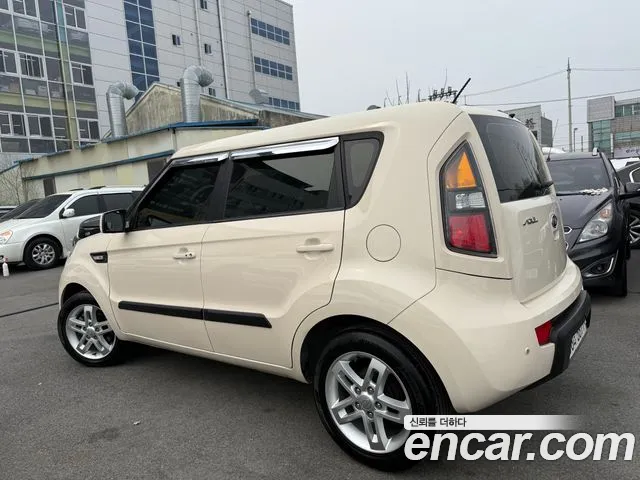 Kia Soul 2011 — фото 3