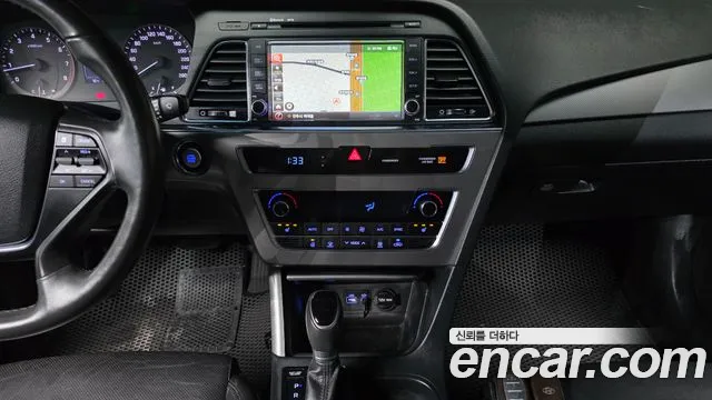 Hyundai Sonata 2017 — фото 15