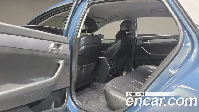 Hyundai Sonata 2017 — фото 18