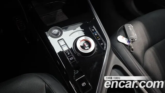 Kia Niro 2022 — фото 9
