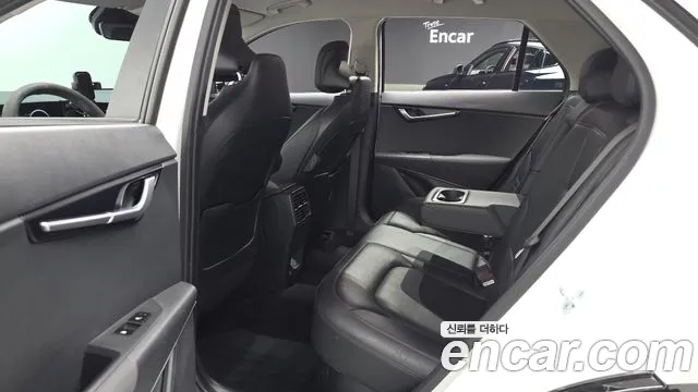 Kia Niro 2022 — фото 12