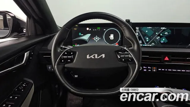 Kia EV6 2022 — фото 14