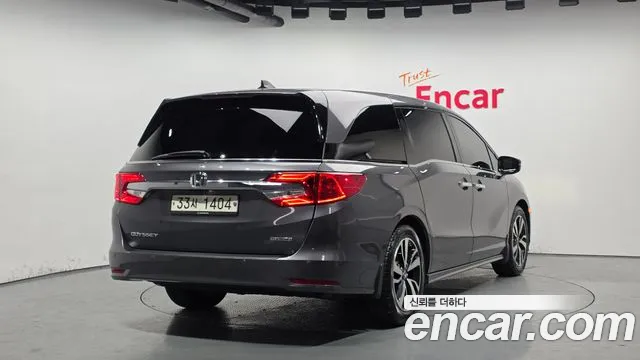 Honda Odyssey 2019 — фото 2