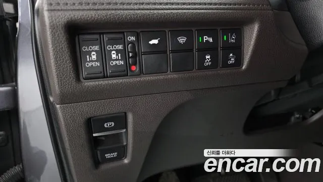 Honda Odyssey 2019 — фото 18