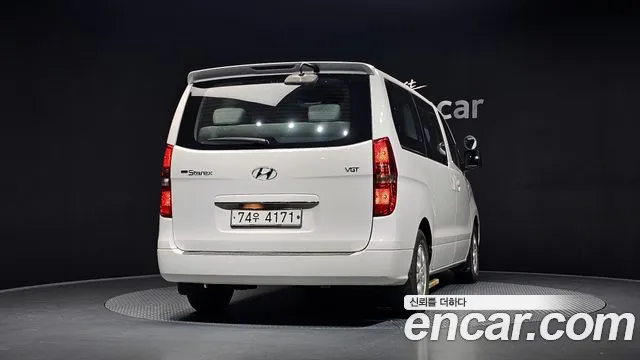 Hyundai Starex 2015 — фото 4