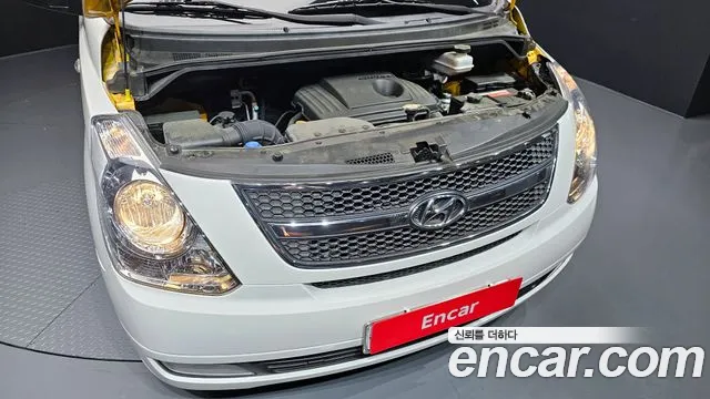 Hyundai Starex 2015 — фото 6