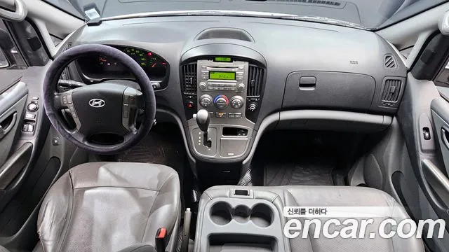 Hyundai Starex 2015 — фото 7