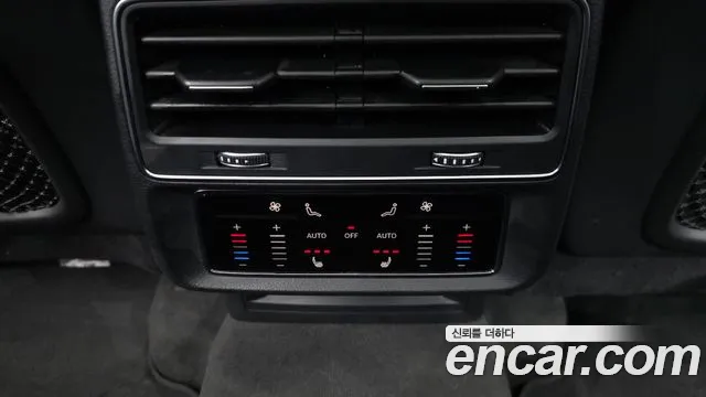 Audi Q8 2021 — фото 17