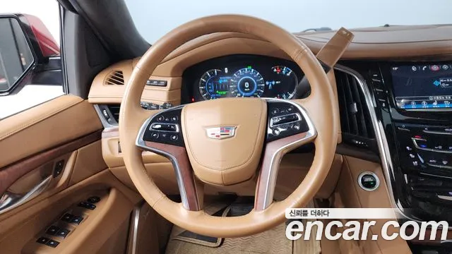 Cadillac Escalade 2017 — фото 13