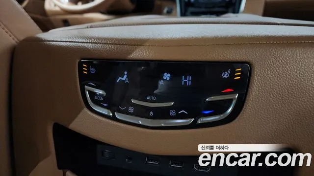 Cadillac Escalade 2017 — фото 18