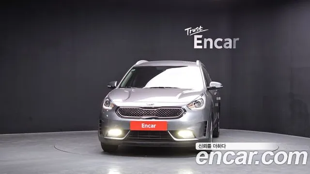 Kia Niro 2018 — фото 3