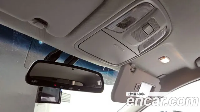 Kia Niro 2018 — фото 19