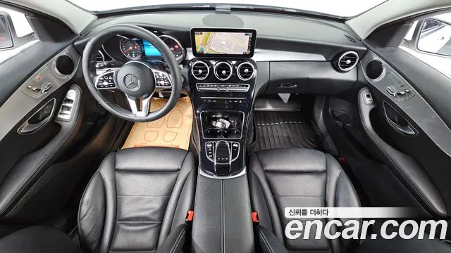 Mercedes-Benz C-Class 2020 — фото 7