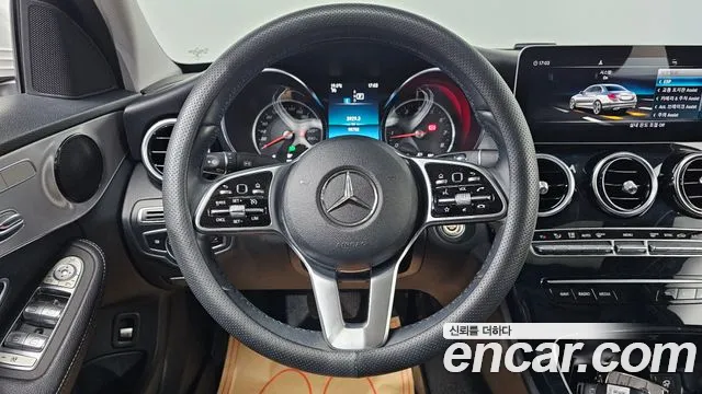 Mercedes-Benz C-Class 2020 — фото 15
