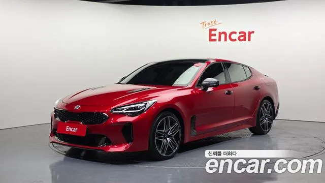 Kia Stinger 2021 — фото 1
