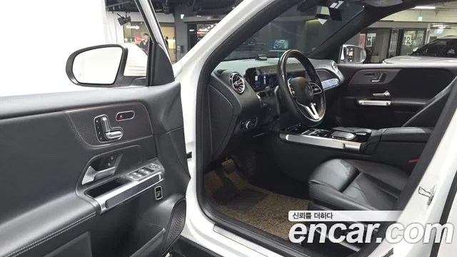 Mercedes-Benz GLB-Class 2021 — фото 11