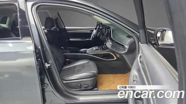Hyundai Grandeur 2022 — фото 12