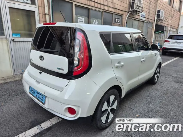 Kia Soul 2018 — фото 10
