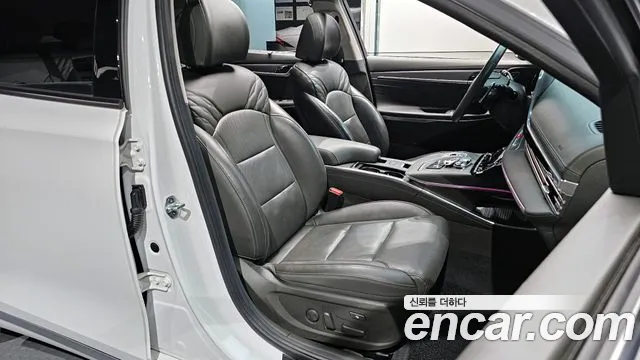 Hyundai Grandeur 2020 — фото 10