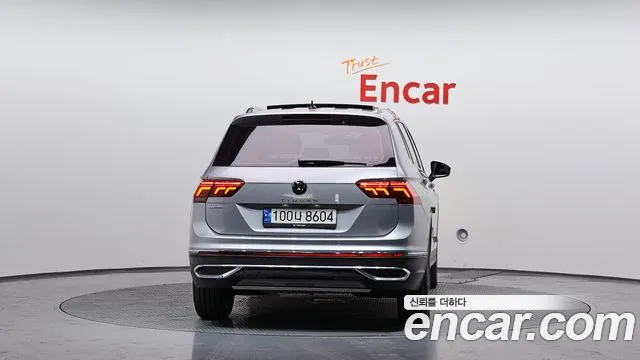 Volkswagen Tiguan 2022 — фото 4