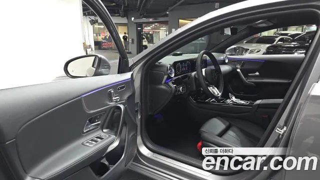 Mercedes-Benz A-Class 2025 — фото 10