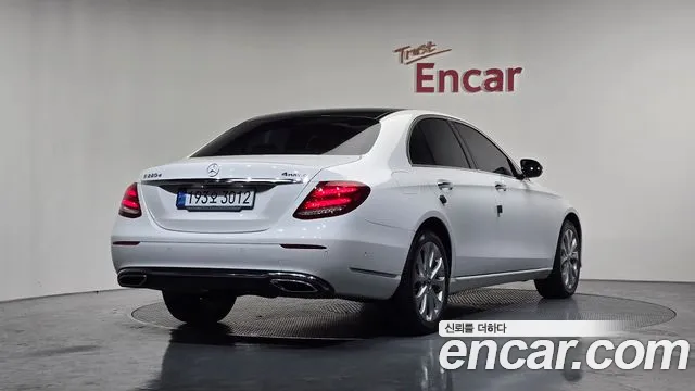 Mercedes-Benz E-Class 2019 — фото 2