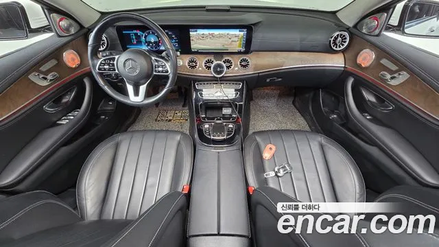 Mercedes-Benz E-Class 2019 — фото 7