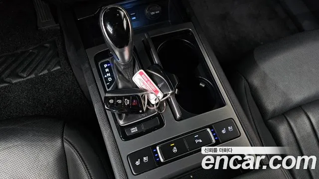 Hyundai Genesis 2015 — фото 9
