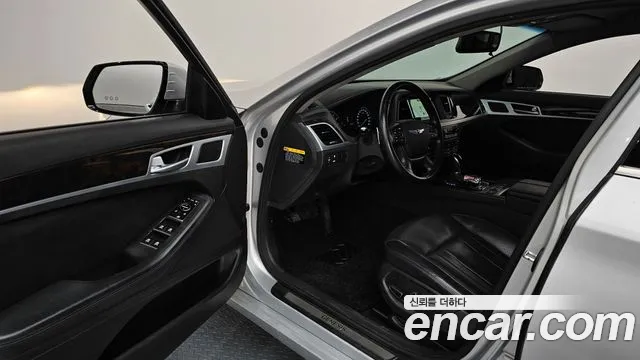 Hyundai Genesis 2015 — фото 10