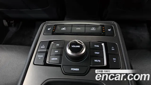 Hyundai Genesis 2015 — фото 18