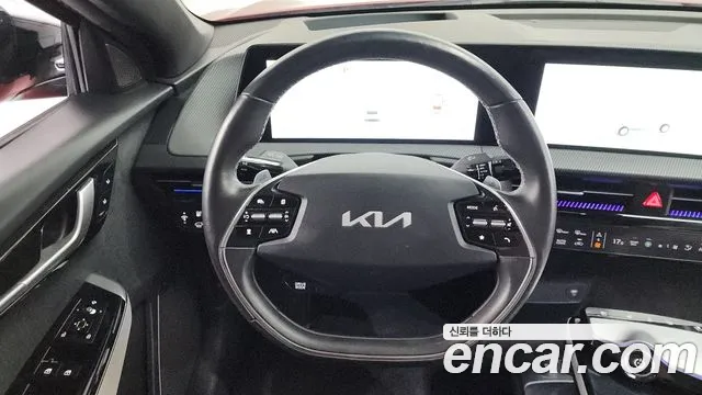 Kia EV6 2022 — фото 13