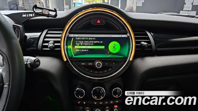 Mini Cooper 2020 — фото 14